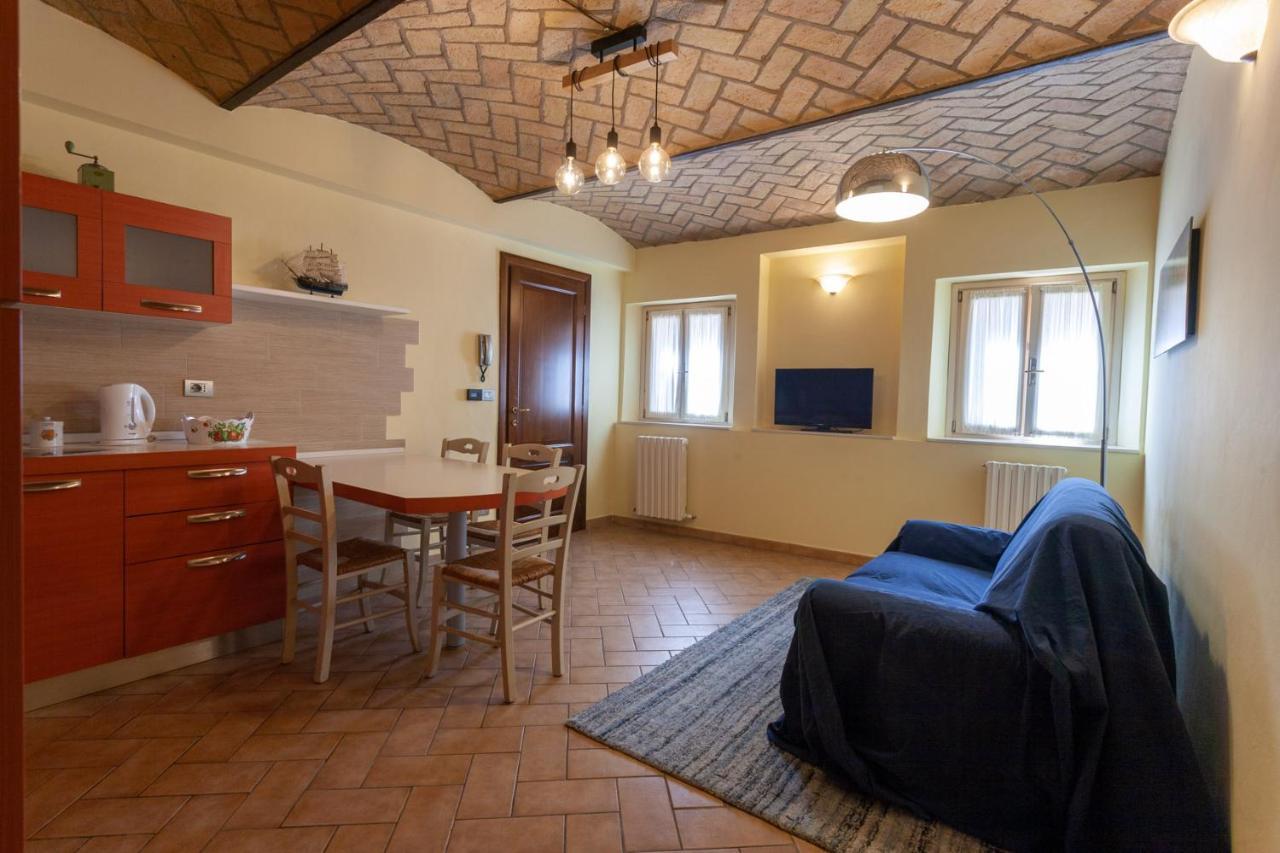 Casa Vacanze Asia カステルヴェトロ・ディ・モーデナ エクステリア 写真